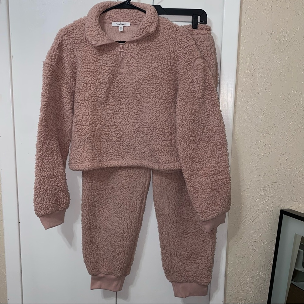 Cozy Pink Sherpa Lounge Set
